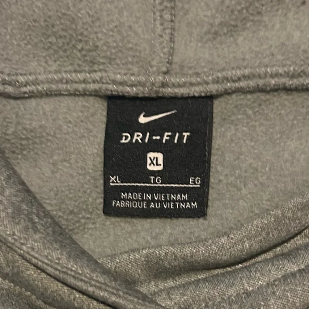 Nike Dri Fit Performance Hooded Sweatshirt Men’s XL - Picture 3 of 7